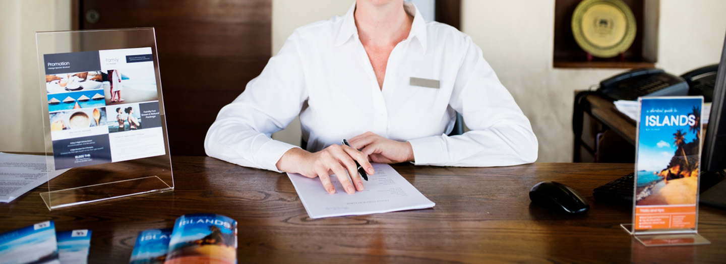 https://www.clarkemurphyprint.com.au/wp-content/uploads/2024/09/Hospitality_1440x524.jpg