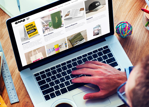 A person ordering a printed product through CMP web shop